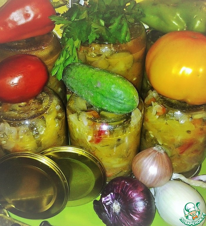 оливье в салатнице. салат 3 друга. салат 3 друга. салат из кабачков и фасоли. шопска салата.