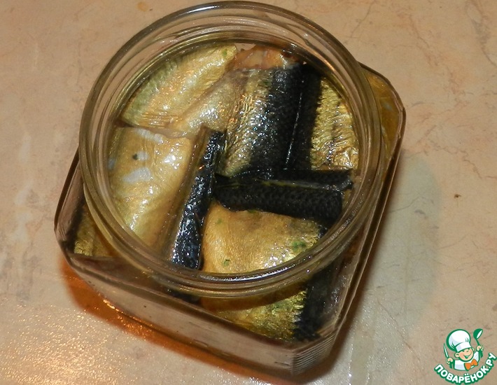 Рецепт консервы рыба в масле. Сайра в масле консервы. Приготовленные в масле рыба консерва. Консерва Рыбная сайра. Сайра соленая.