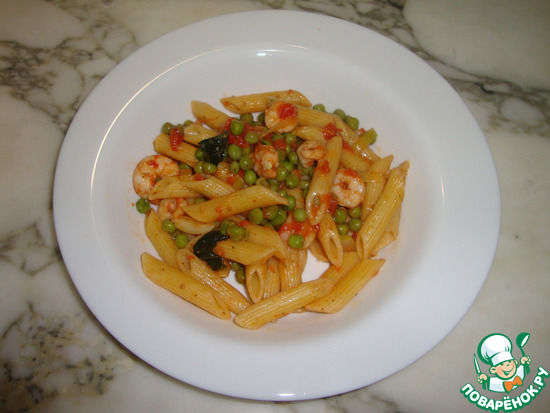 Pasta con gamberetti, piselli e pomodorini