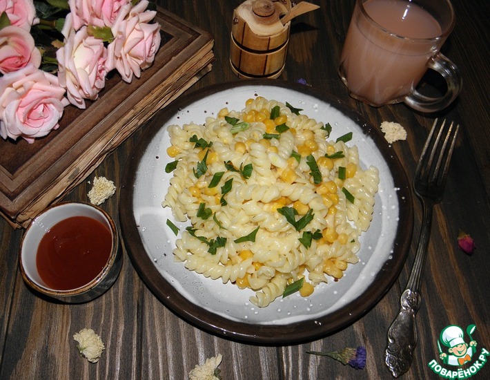 Рецепт: Макароны с кукурузой в сливочном соусе