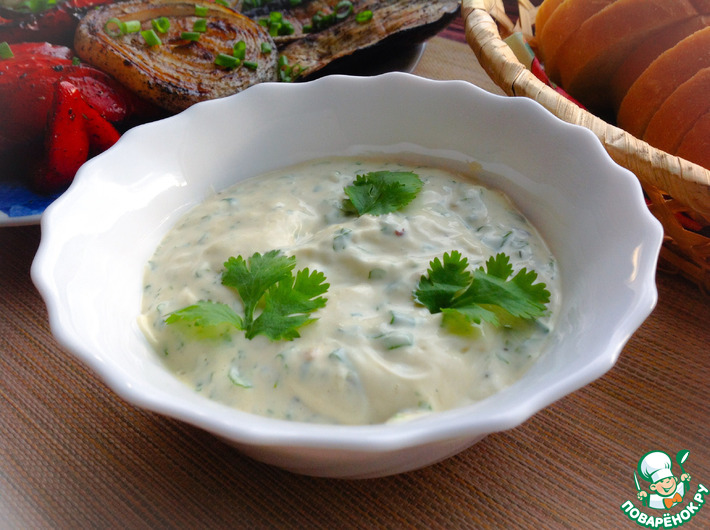 Соус с зеленью и киви кулинарный рецепт