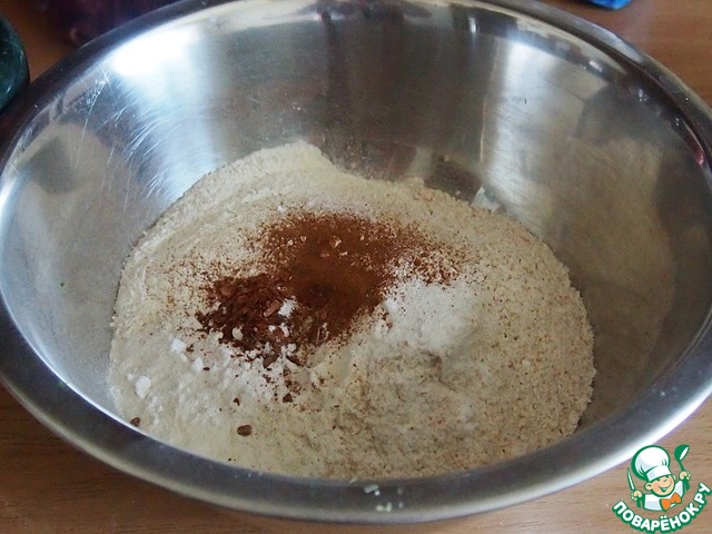 Булочки с корицей из дрожжевого. Булочка рулет. Сдобные булочки с корицей. Корица в тесто добавить. Крем для булочек синабон.