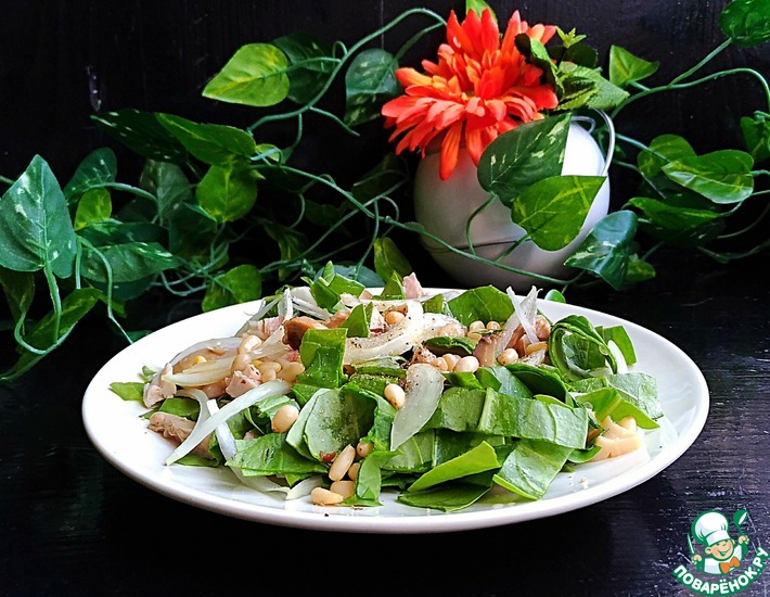 Рецепт: Салат со шпинатом, курицей и грибами