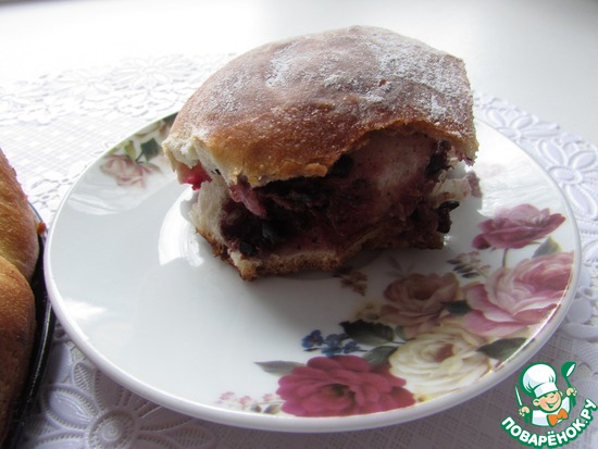 Постные булочки с малиной и орехами по рецепту Mary Stone https://www.povarenok.ru/recipes/show/138730/