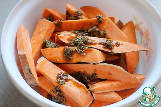 фри с пармезаном. батат с пармезаном. хрустящий батат. гарнир из батата. батат фри.