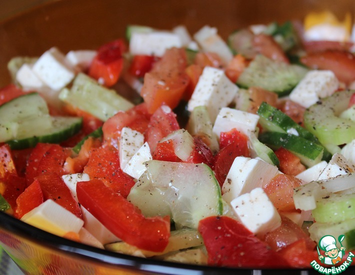 Рецепт: Овощной салат с сельдереем и фетой