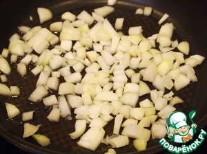 Простой рецепт куриных тефтелей с рисом под соево-сметанным соусом