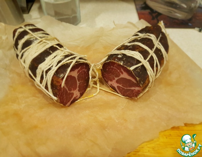 Рецепт: Итальянская колбаса из свиной шеи Коппа