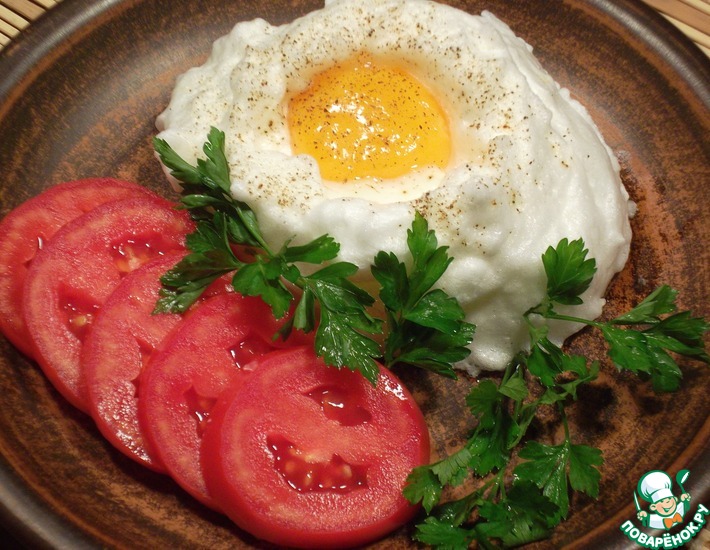 Как готовить яичницу в тарелке в микроволновке: лучшие рецепты