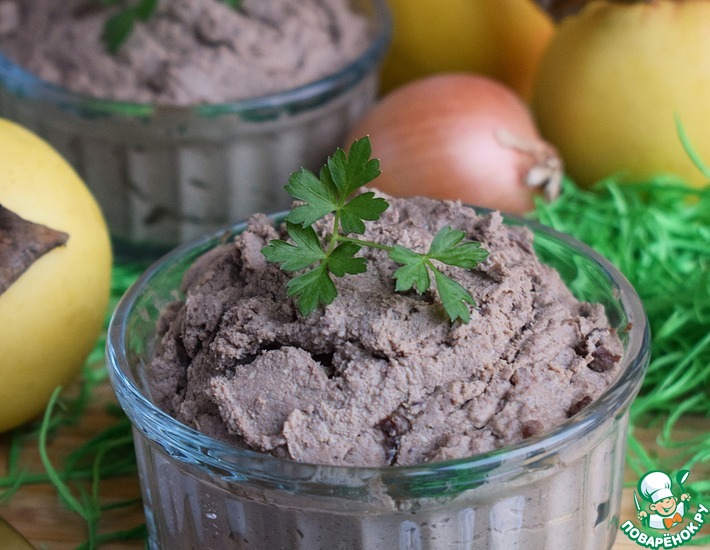 Паштет из куриной печени с яблоком. Печеночный паштет с яблоками. Печеночный паштет с яблоком алгоритм приготовления. Паштет с яблоком фото.