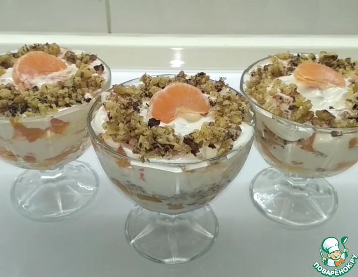 Рецепт: Десерт слоеный Мандариновые облака