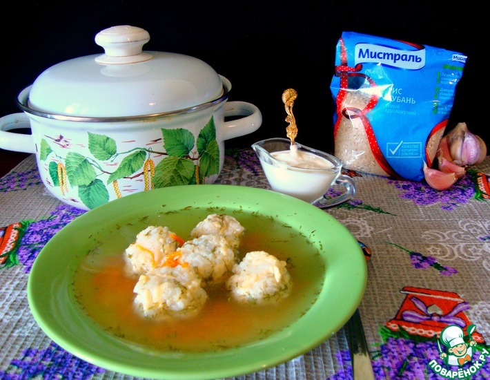 Рецепт: Куриный суп с рисово-сырными клецками
