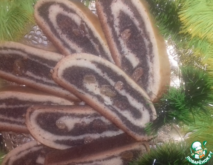 Рецепт: Рулет с маком и изюмом