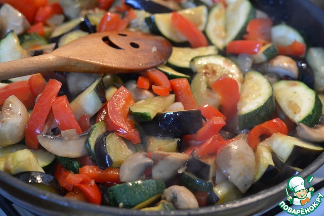 Запеченные овощи в мультиварке. Овощи запеченные самокат. Амрита запеченные овощи. Как вкусно запечь овощи в духовке.