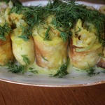 Яичные рулетики с капустой