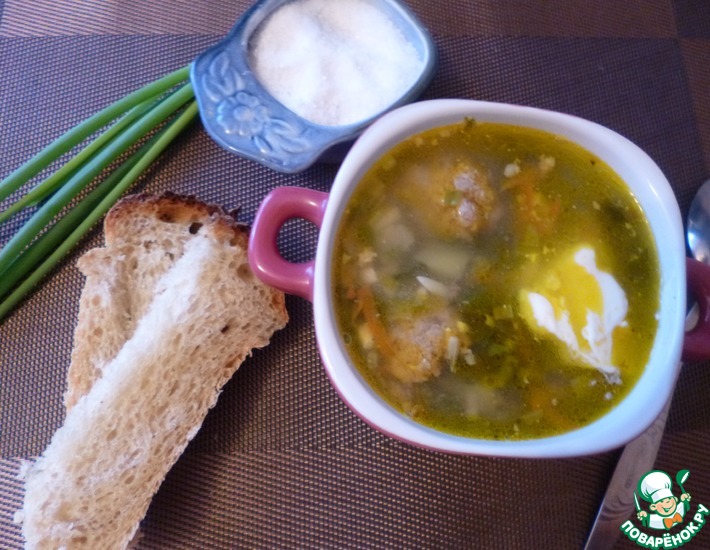 Рецепт: Суп с щавелем и фрикадельками