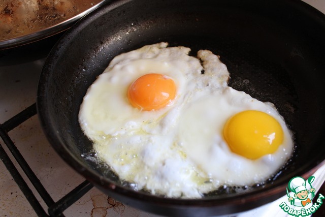 Курица с яйцом рецепт на сковороде