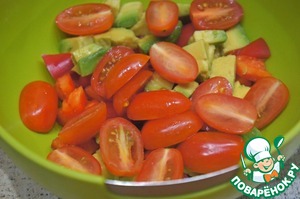 Овощной салат с соусом «Наршараб»