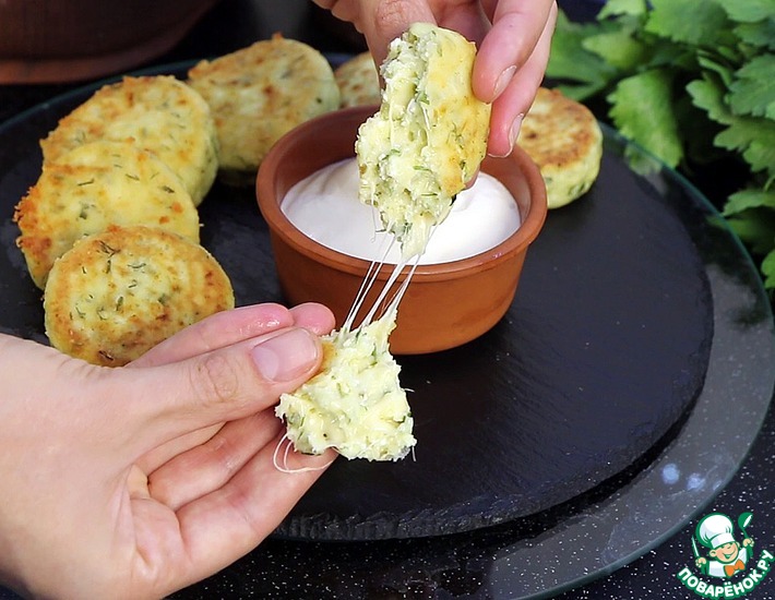 Рецепт: Сырники с сыром и зеленью