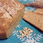 Хлеб с тмином и семенами подсолнуха