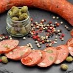 Колбаса с каперсами и вялеными томатами