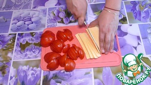 Баклажаны запеченные в духовке с сыром и помидорами веером