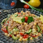 Салат с тунцом и лимоном