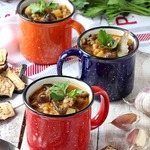 Грибной суп с перловкой и баклажанами