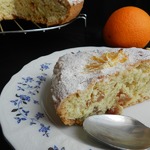 Постный апельсиновый пирог с изюмом