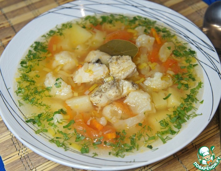 Рыбный суп из минтая в мультиварке