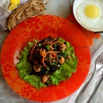 Свекольный салат с морепродуктами