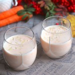 Напиток молочно-морковный с миндалем