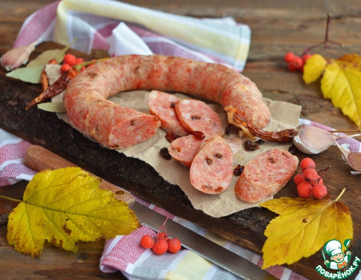 Рецепт: Свиная колбаса с барбарисом