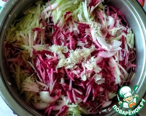 Салат из кабачков со свёклой на зиму - видео-рецепт в домашних условиях на Webspoon.ru