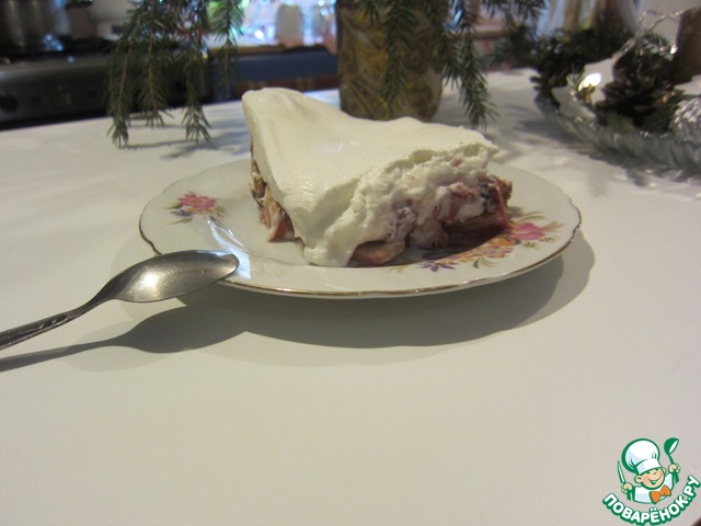 Десерт с клубникой и сметанным кремом