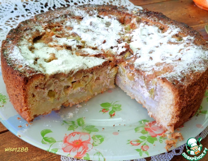 Рецепт: Ореховый пирог с ревенем