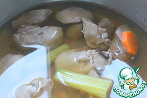 Салат с печенью и пикантной заправкой