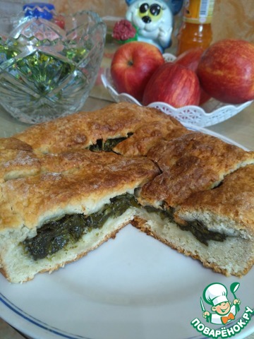 Сладкий щавелевый пирог. Сладкий пирог с щавелем. Пирог с щавелем. Сладкий щавелевый пирог. Рецепт пирога со щавелем на кефире.