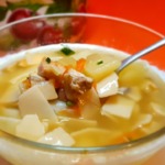 Суп-лапша с жареной грудкой и шампиньонами