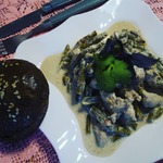 Свинина с фасолью в сметанном соусе