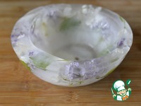 Десертный клубничный салат в ледяной вазе ингредиенты
