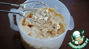 Шоколадно-карамельное пирожное с тыквенным птичьим молоком