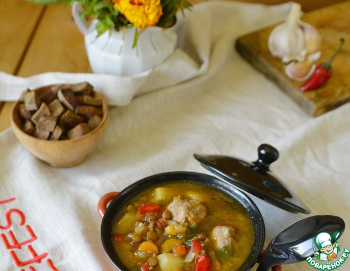 Рецепт: Итальянский суп с чечевицей, овощами и фрикадельками