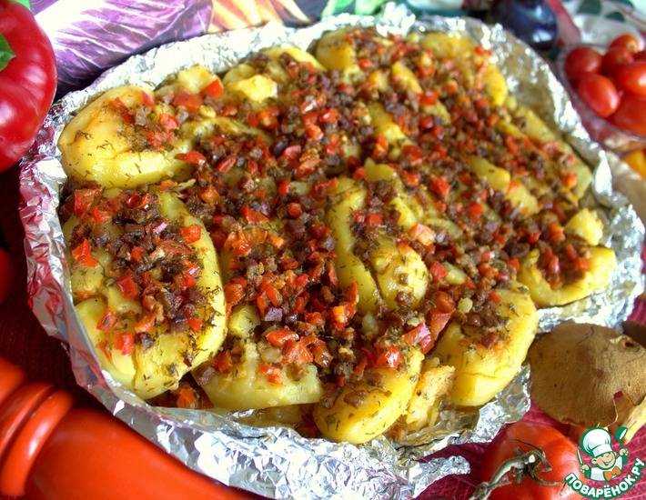 Рецепт: Мятая картошка в духовке с начинками