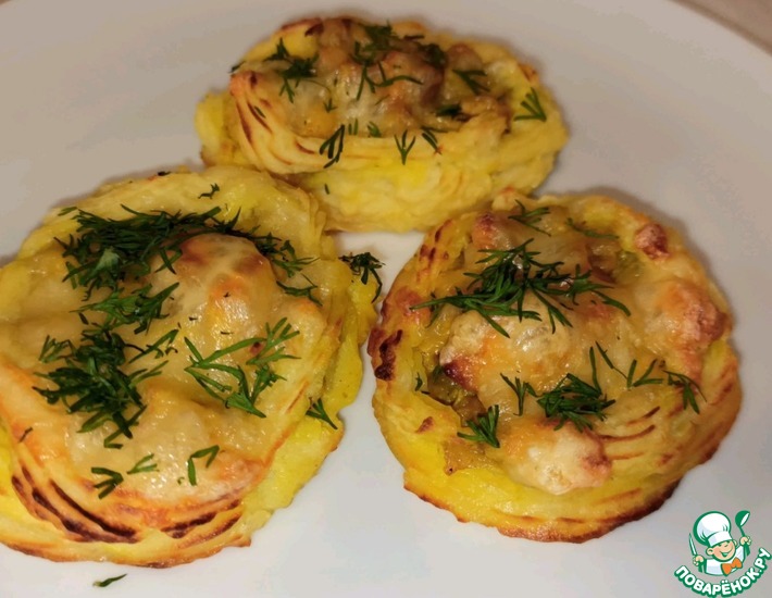 Рецепт: Картофельные гнезда с курицей и грибами