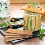 Паштет из печеного чеснока и нута