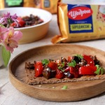 Хлебцы с баклажанами и перцем