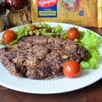 Отбивные в панировке из бородинских хлебцев