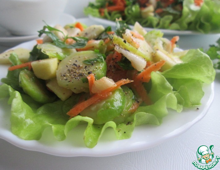 Рецепт: Салат из брюссельской капусты с фруктами