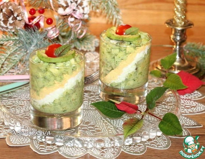 Рецепт: Салат с авокадо и сельдью в верринах